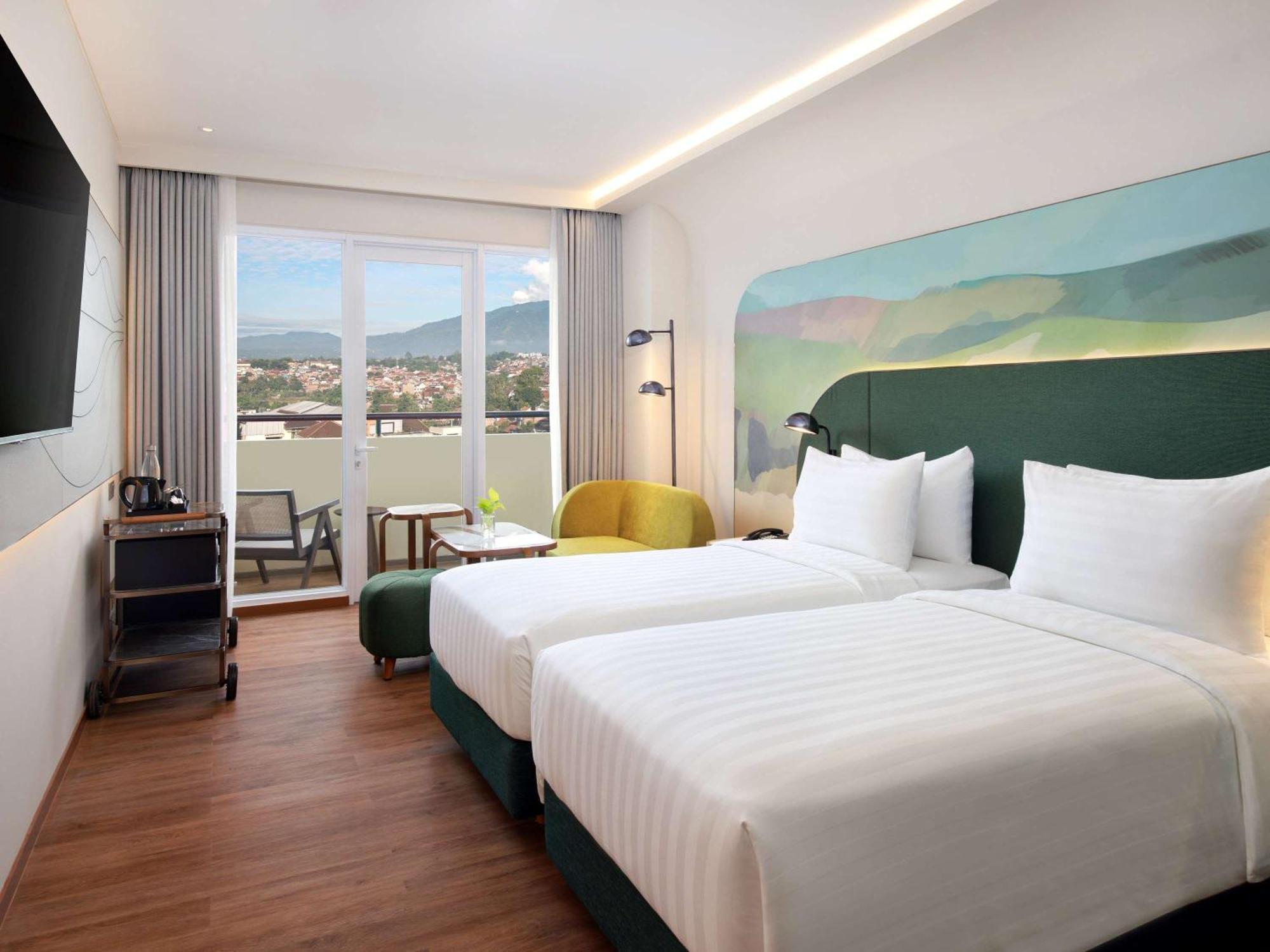 Mercure Garut City Center ภายนอก รูปภาพ