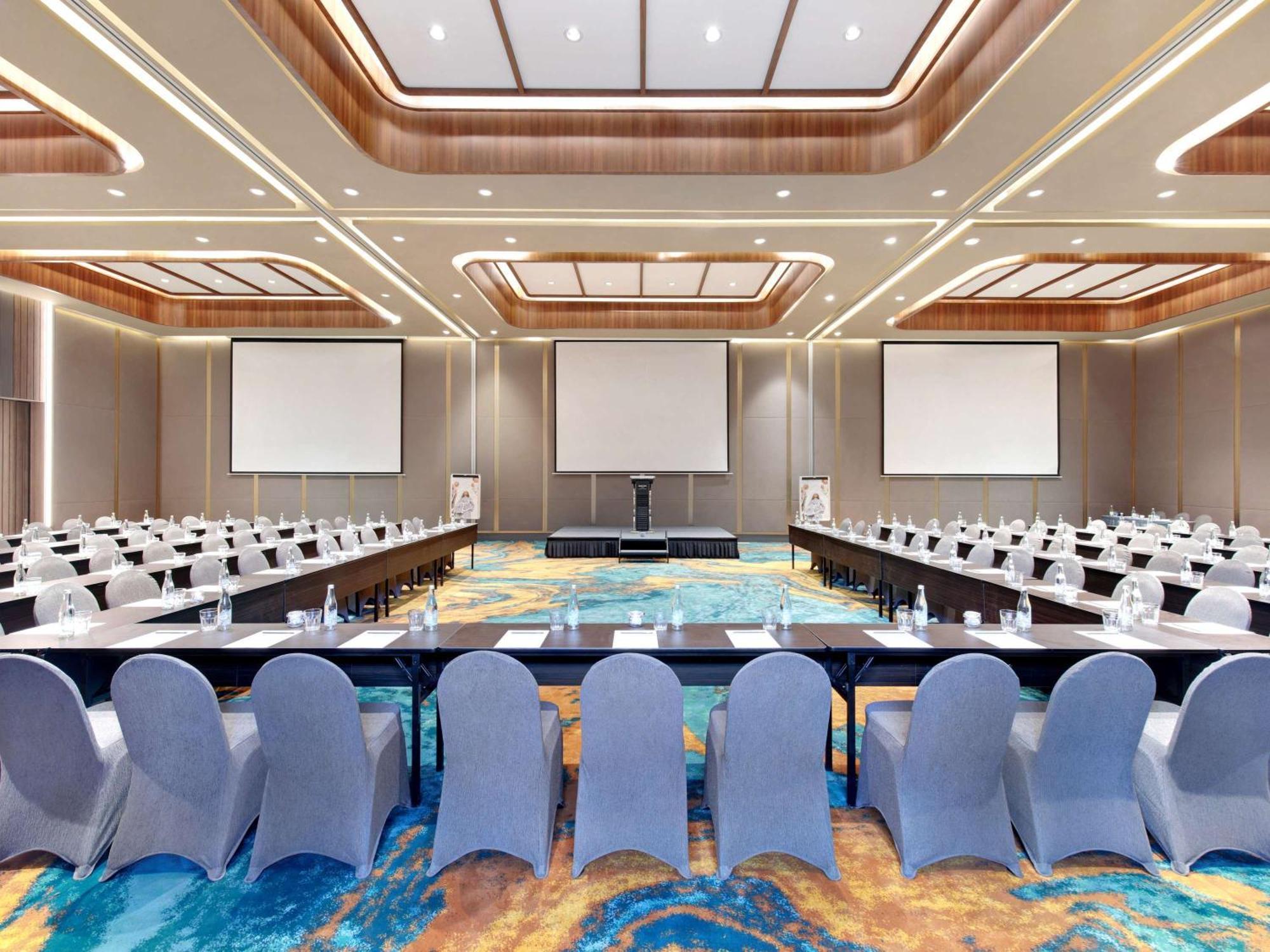 Mercure Garut City Center ภายนอก รูปภาพ