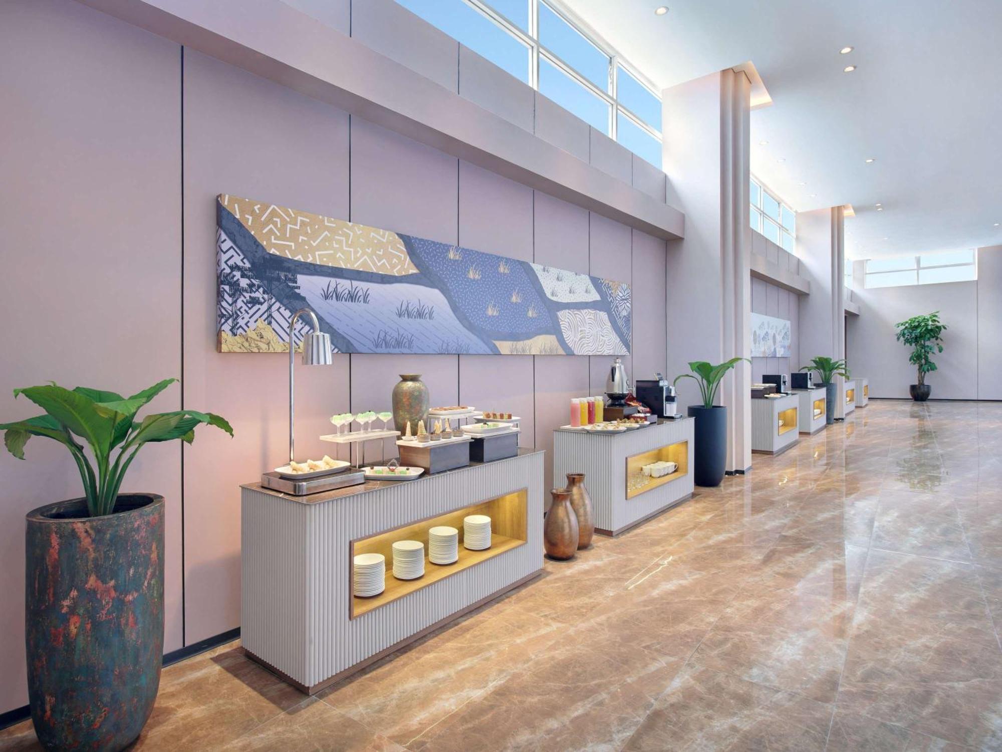 Mercure Garut City Center ภายนอก รูปภาพ