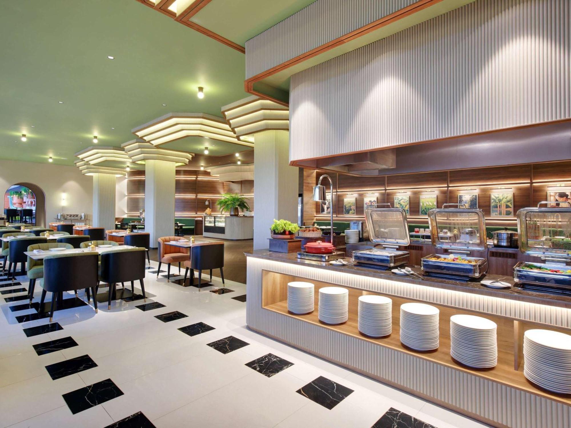 Mercure Garut City Center ภายนอก รูปภาพ